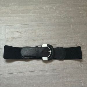 Women’s Black Buckle Elastic Belt Sz Medium/Large